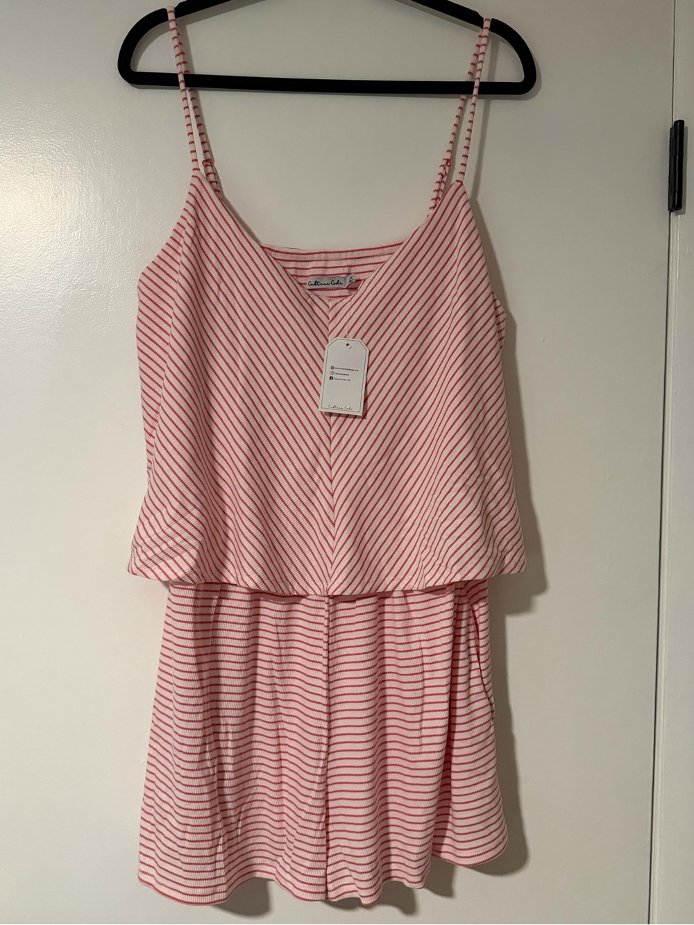 Pink Striped Sleeveless Romper with V-Neck Summer Beachy Preppy Feminine - Picture 2 of 4